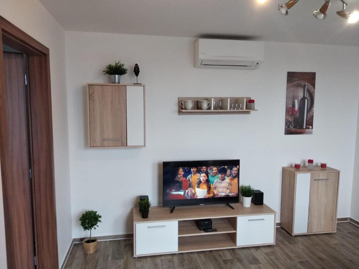 Appartement Le Miracle Rezidence Speicher Микулов Екстериор снимка